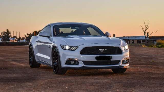 2017 FORD MUSTANG FASTBACK GT 5.0 V8 FM MY17