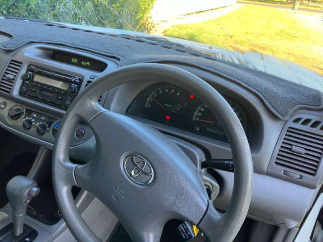 2004 TOYOTA CAMRY ALTISE