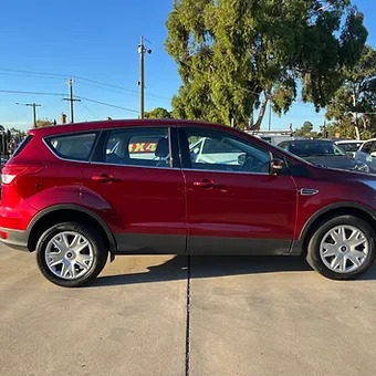 2015 FORD KUGA TREND (AWD)