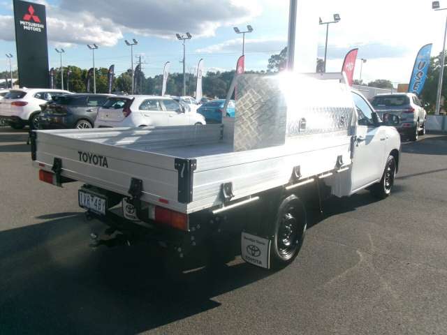 2022 TOYOTA HILUX WORKMATE 4X2 TGN121R