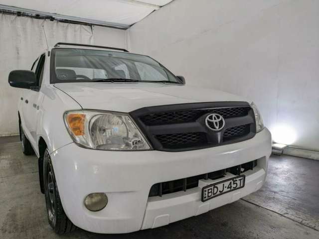 2005 TOYOTA HILUX WORKMATE 4X2 TGN16R MY05
