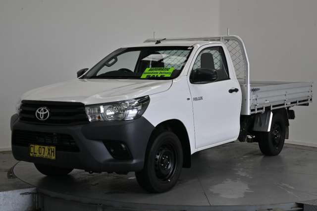 2017 TOYOTA HILUX WORKMATE TGN121R